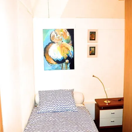 Chateau Holtum * Born